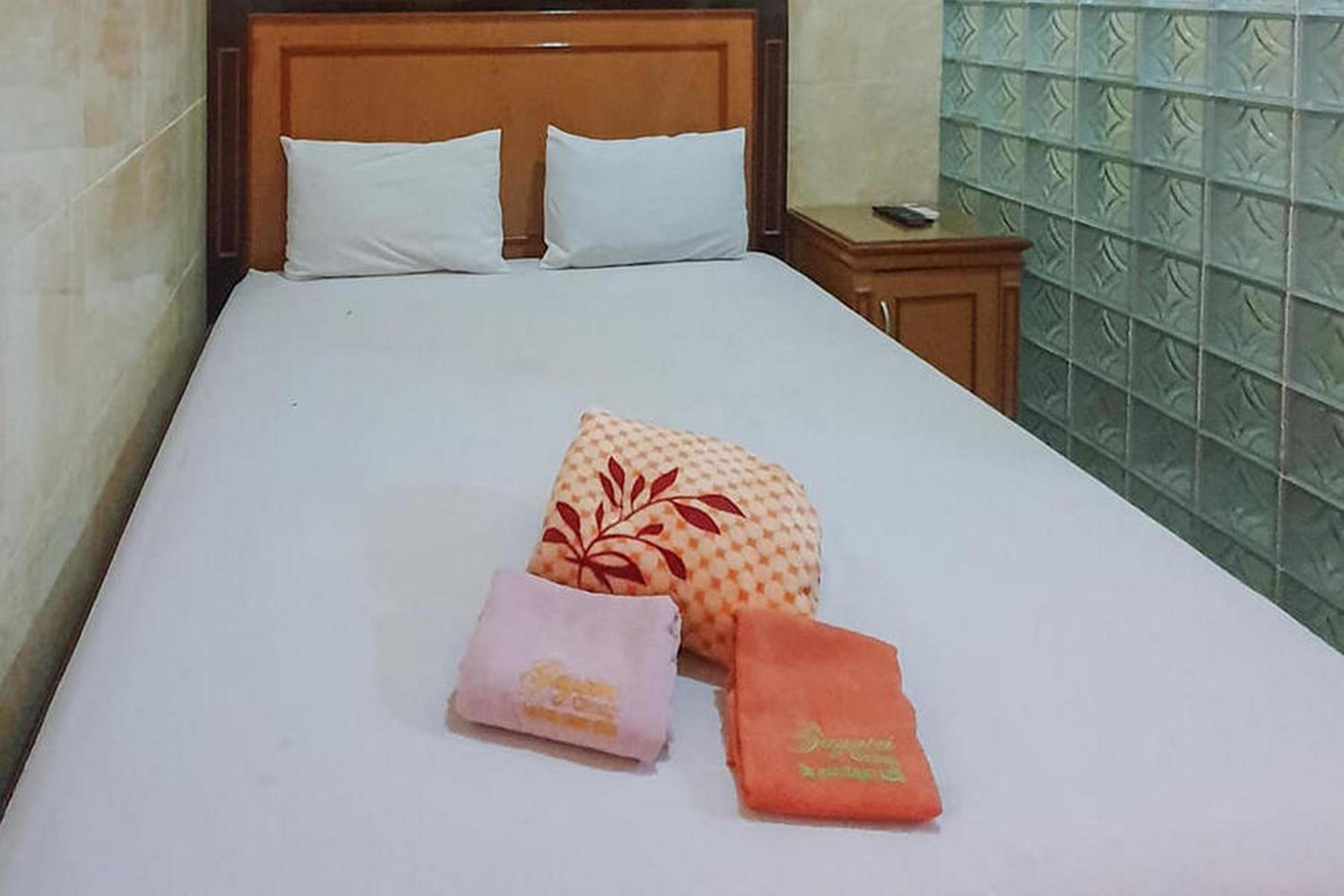 OYO 3727 Homestay Gayatri Sawojajar 25/57