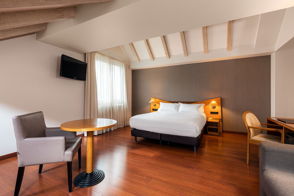 Hotel de l'Isard 22/50