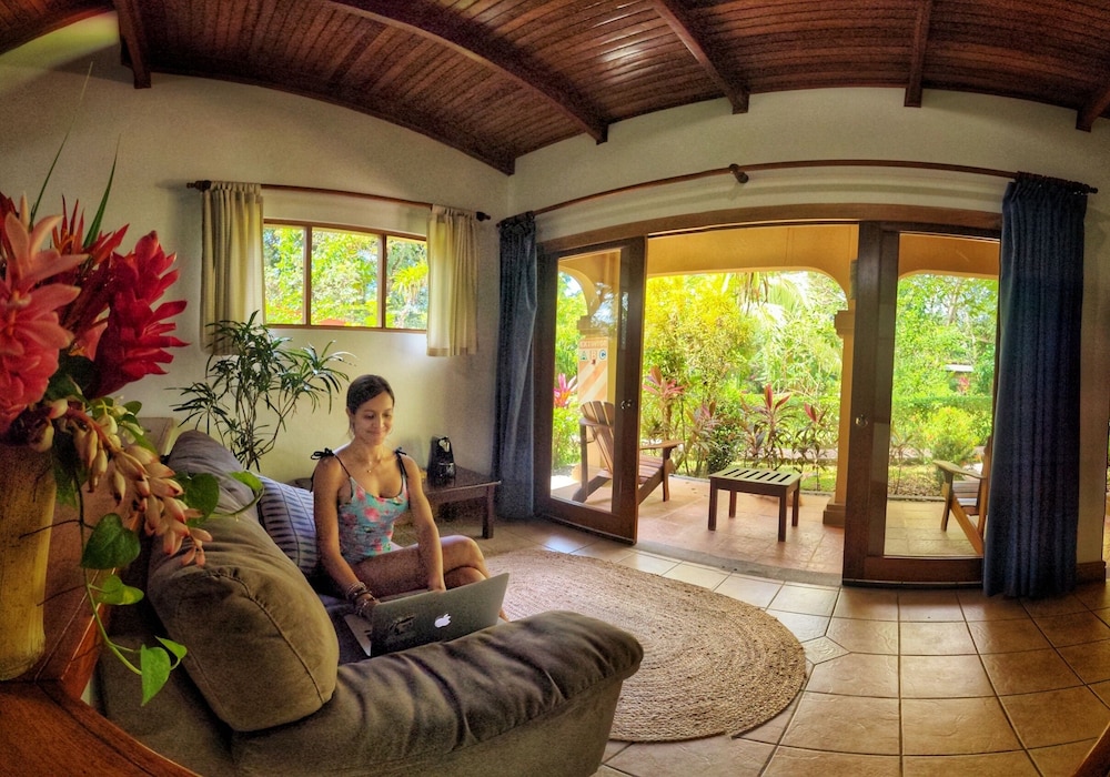 Jaco Hotel Docelunas 28/48