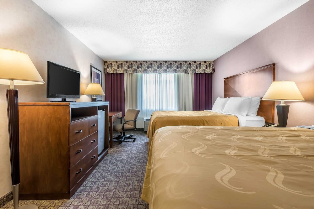 Hotel Hamburg NY 21/55