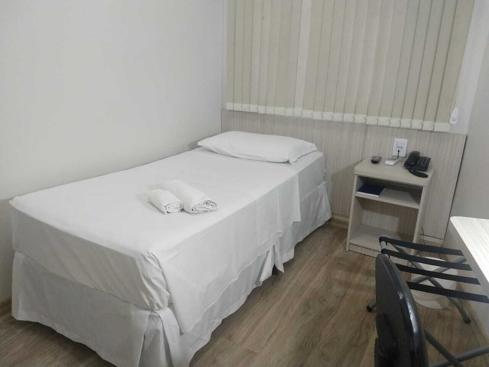 HOTEL VITORIA 8/43