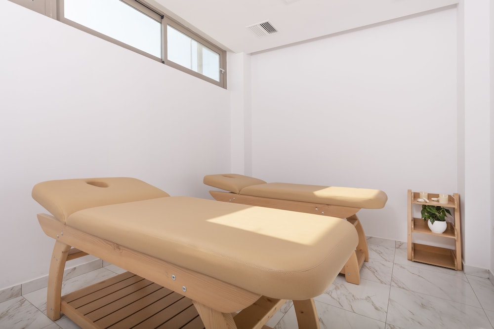 White Rock Of Kos - Adults Only 35/62