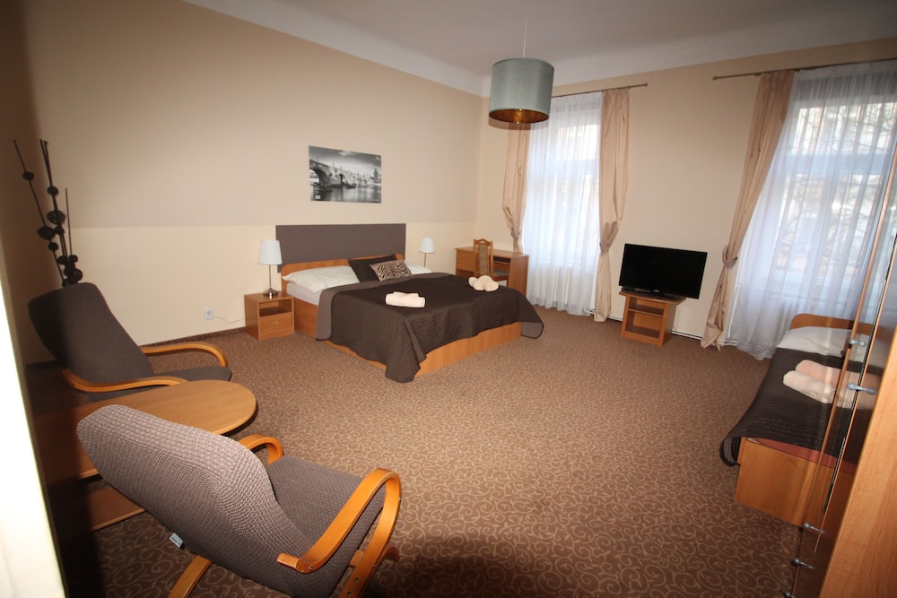 Hotel City Bell 20/29