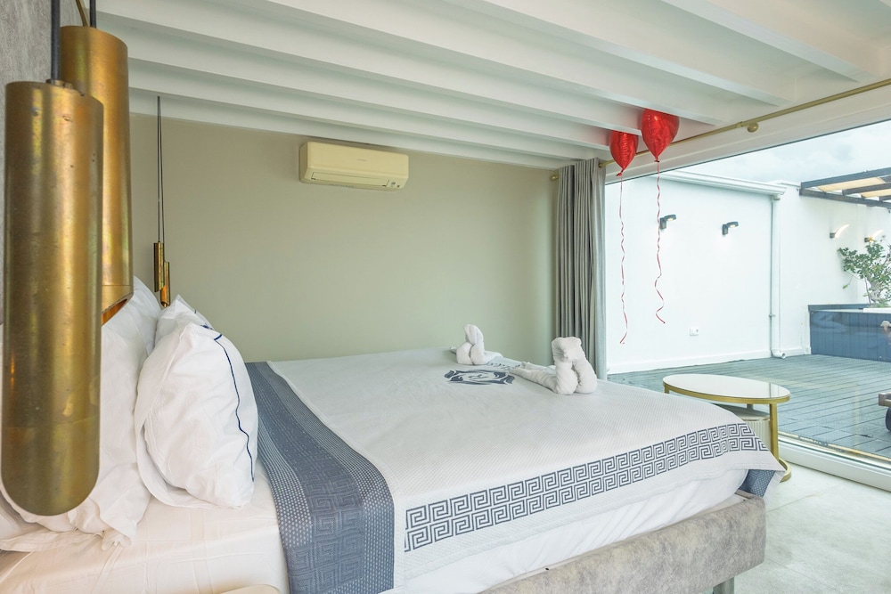 JUNIOR, DOUBLE BED