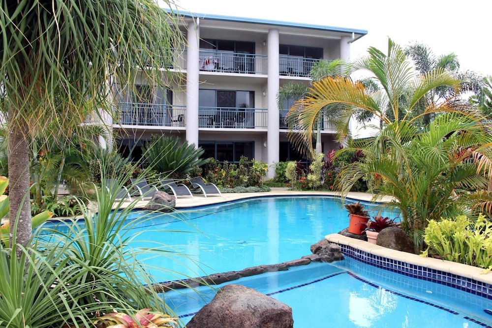 Amanaki Hotel 4/35
