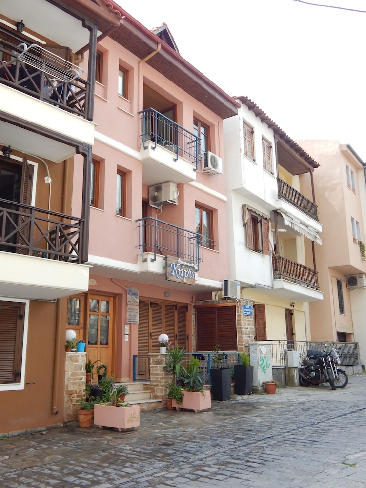 Kripis Studios Thessaloniki 5/50