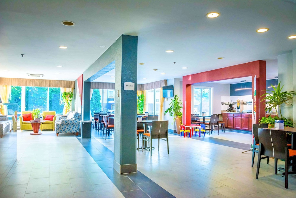 Quality Inn Merrimack - Nashua, NH 22/30