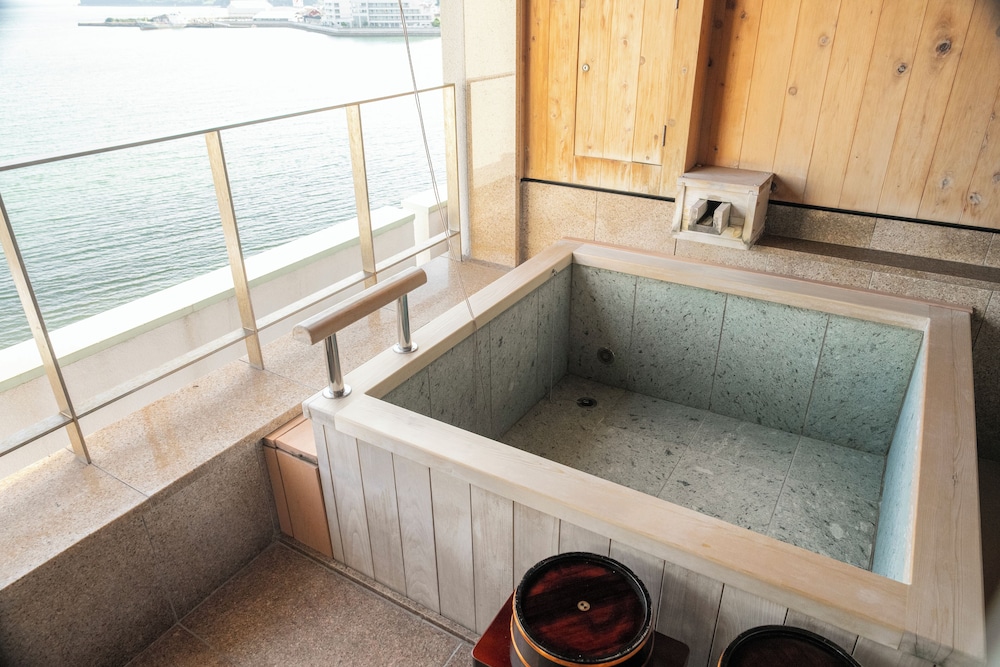Shodoshima Kokusai Hotel 20/50