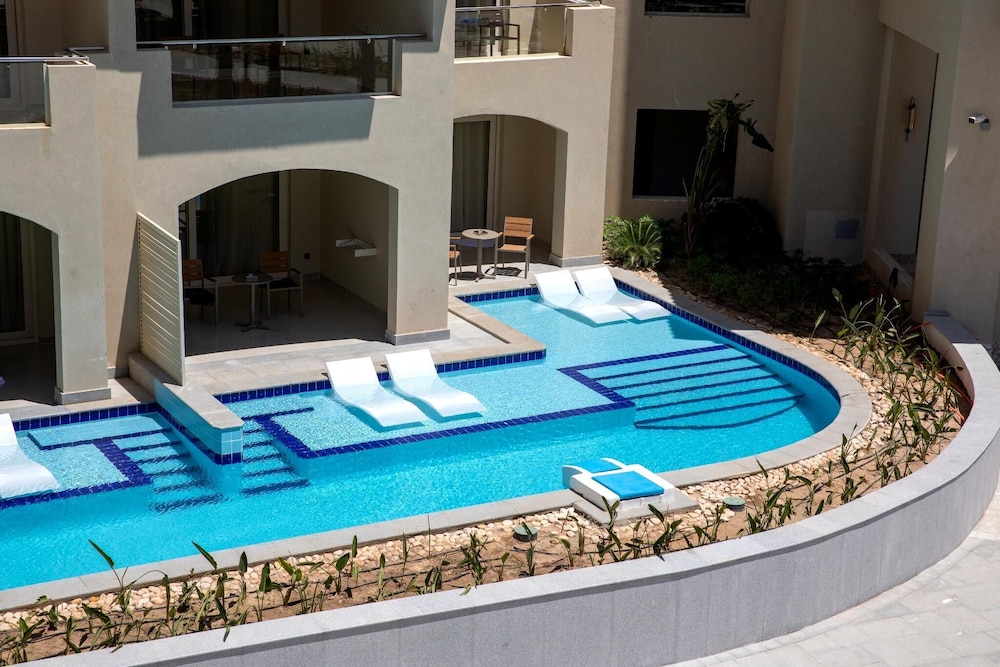 SRNTY Sahl Hasheesh 44/68
