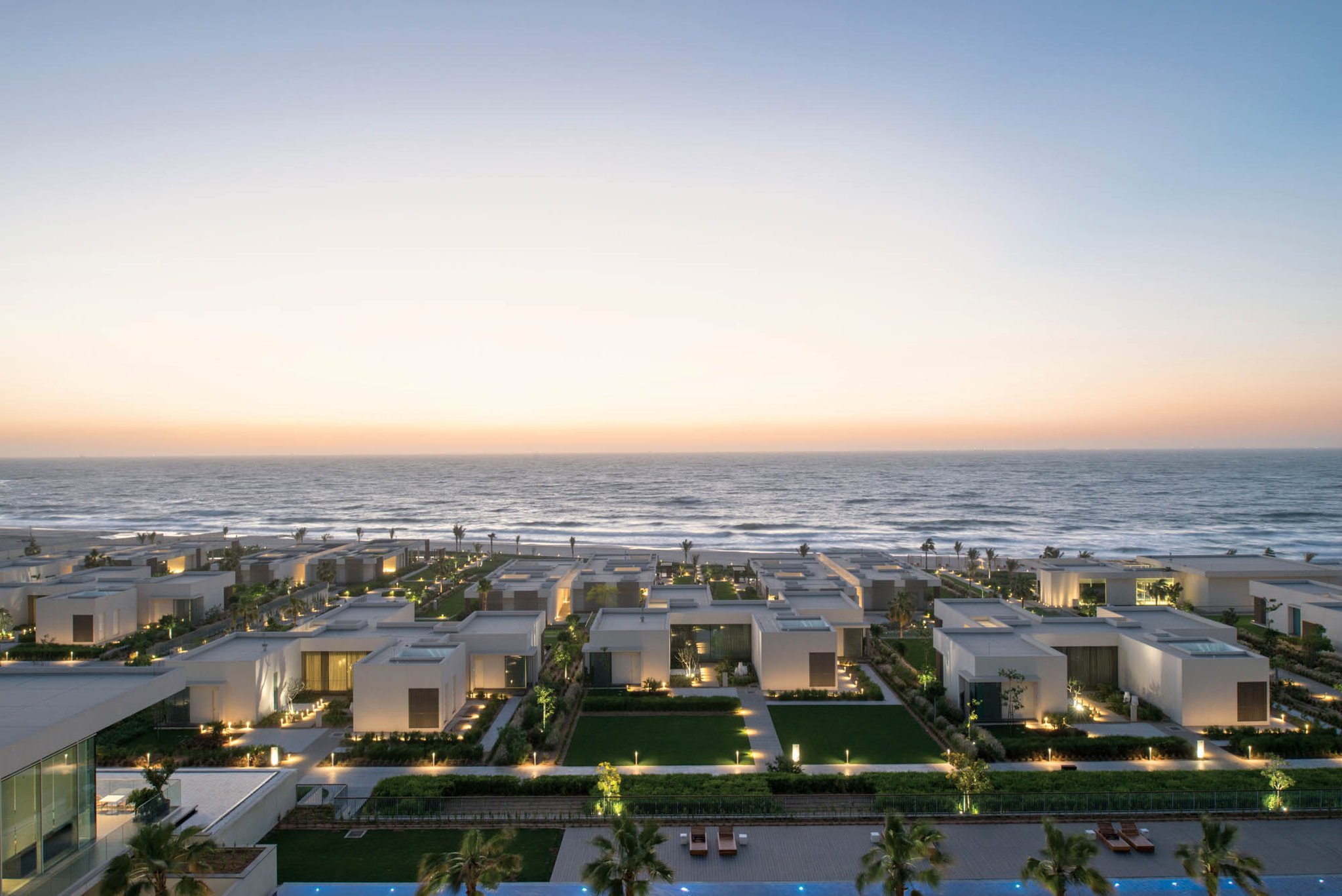 Al Zorah Beach Resort 81/88