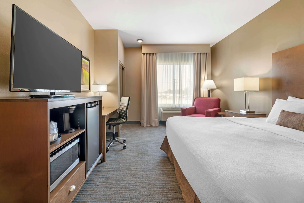 Standard, King Bed, Accessible