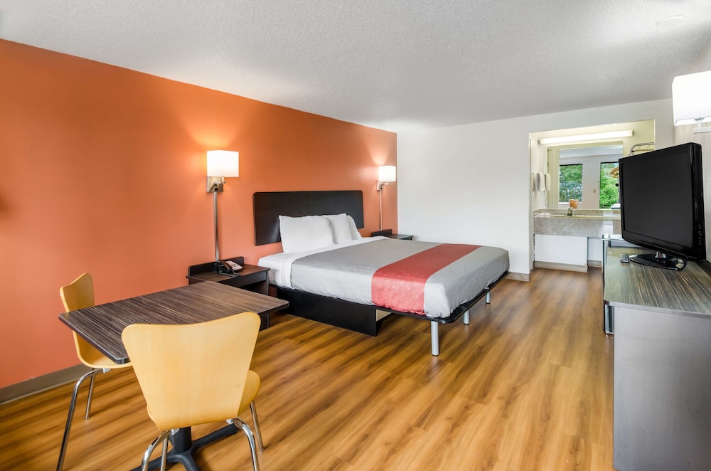 Motel6 Salem, VA 18/52