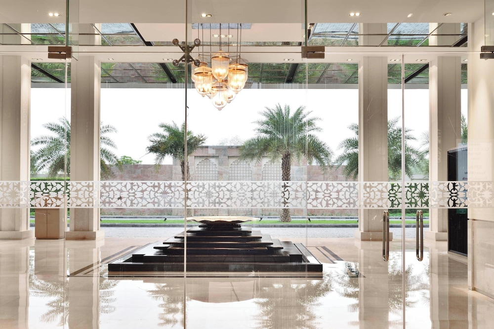 Courtyard By Marriott Agra 34/72