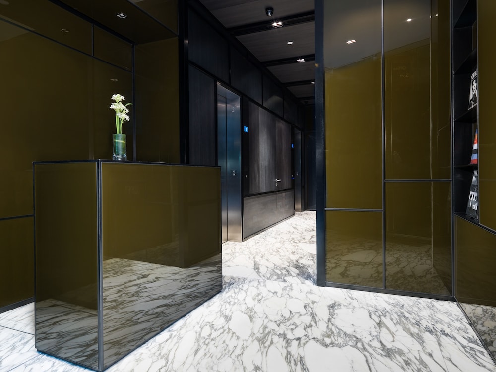 THE JERVOIS 5/50