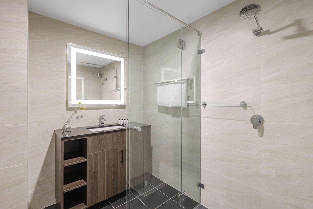 Oaks Sydney North Ryde Suites 15/20