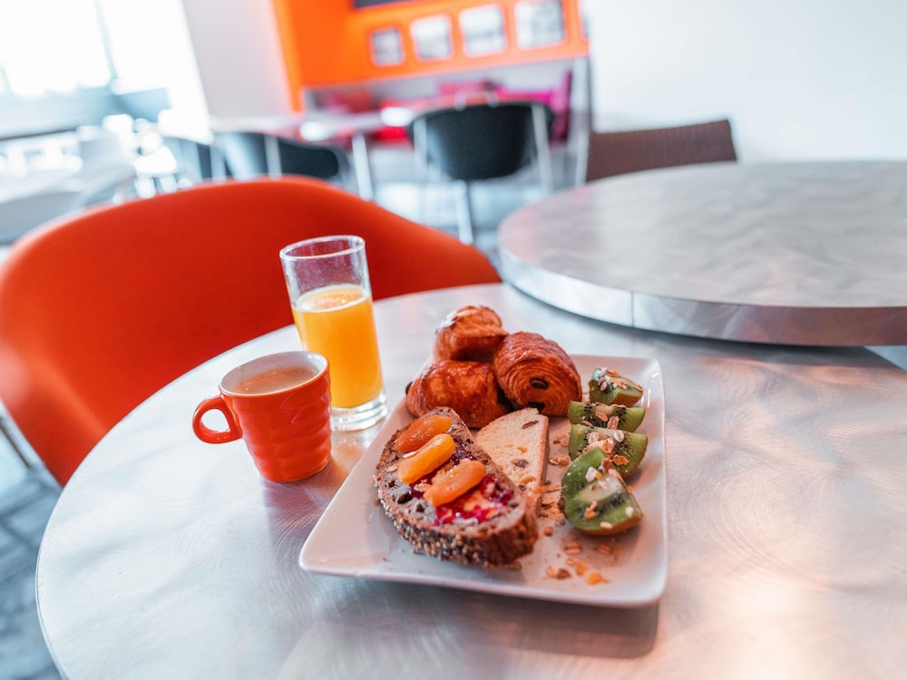 Ibis Styles Paris Velizy 47/59