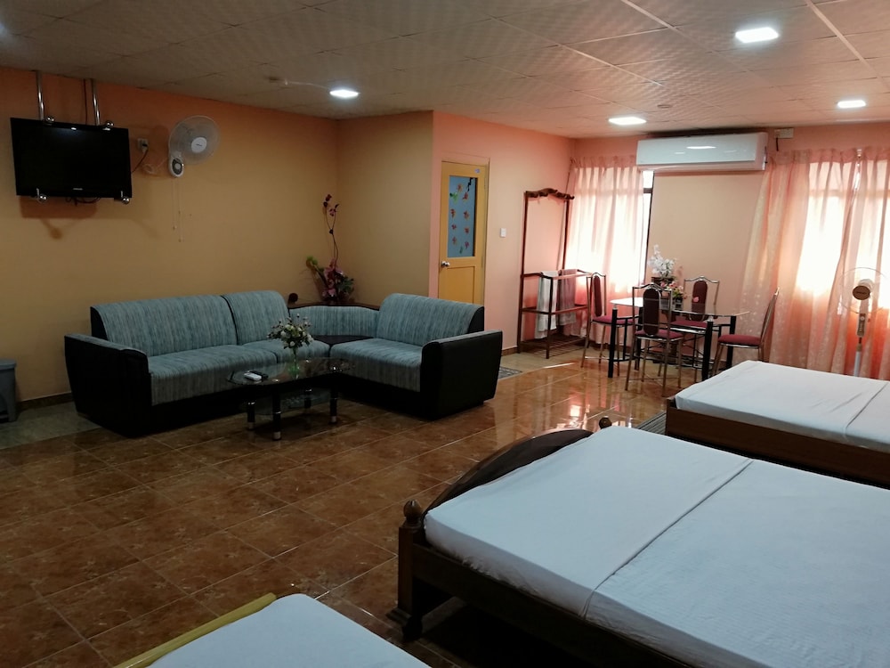 Sunshine Hotel And Hall 32/46
