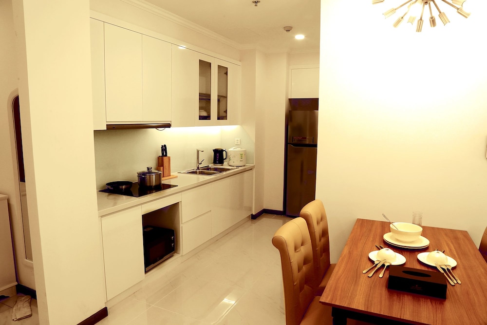 High-Floor River-View Apartment 20/50