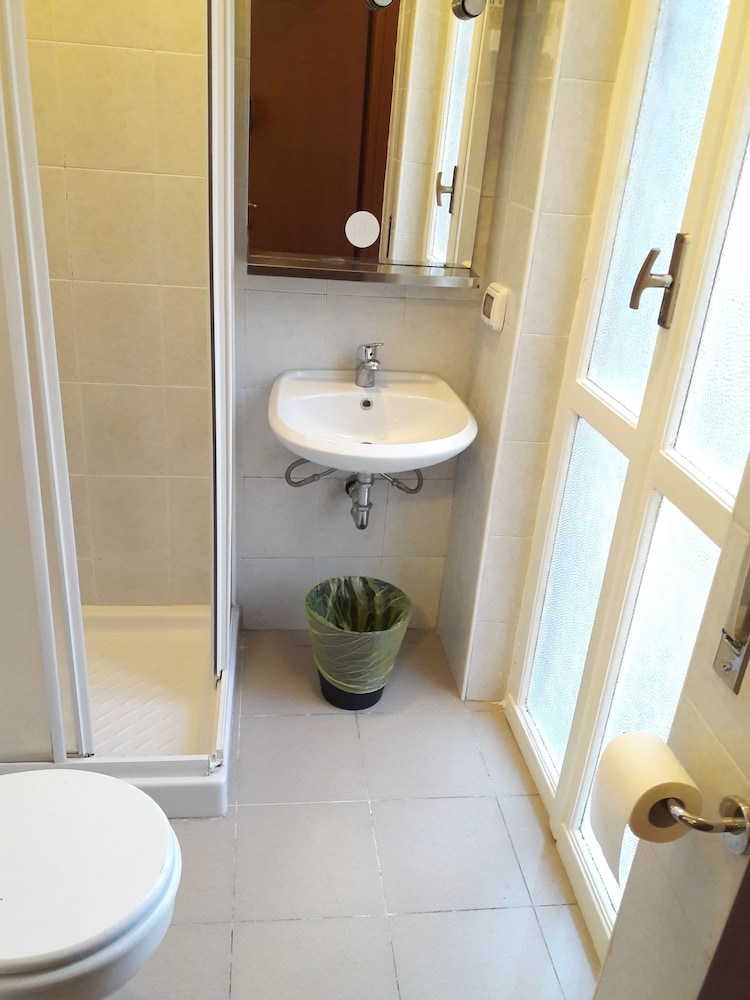 Hotel Brivio 37/39