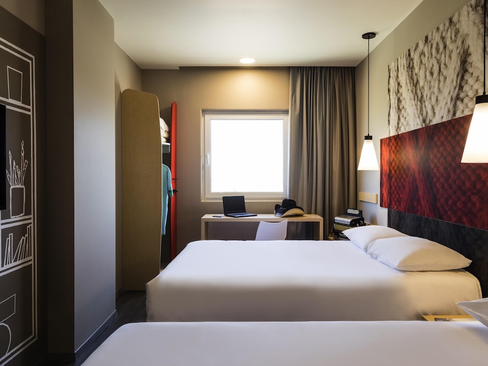Ibis Torreon 15/49