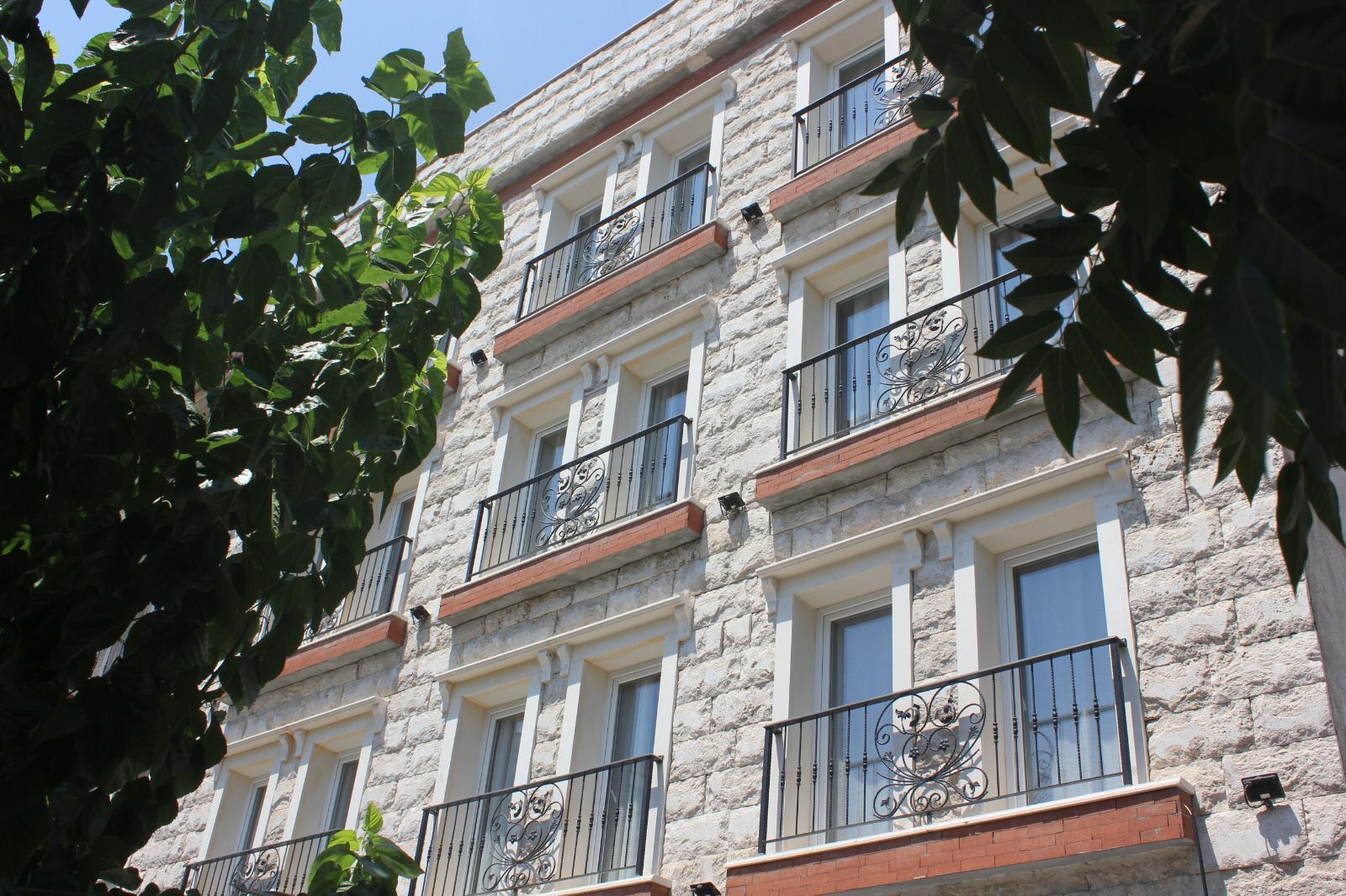 Maxxmarine Hotel 5/26