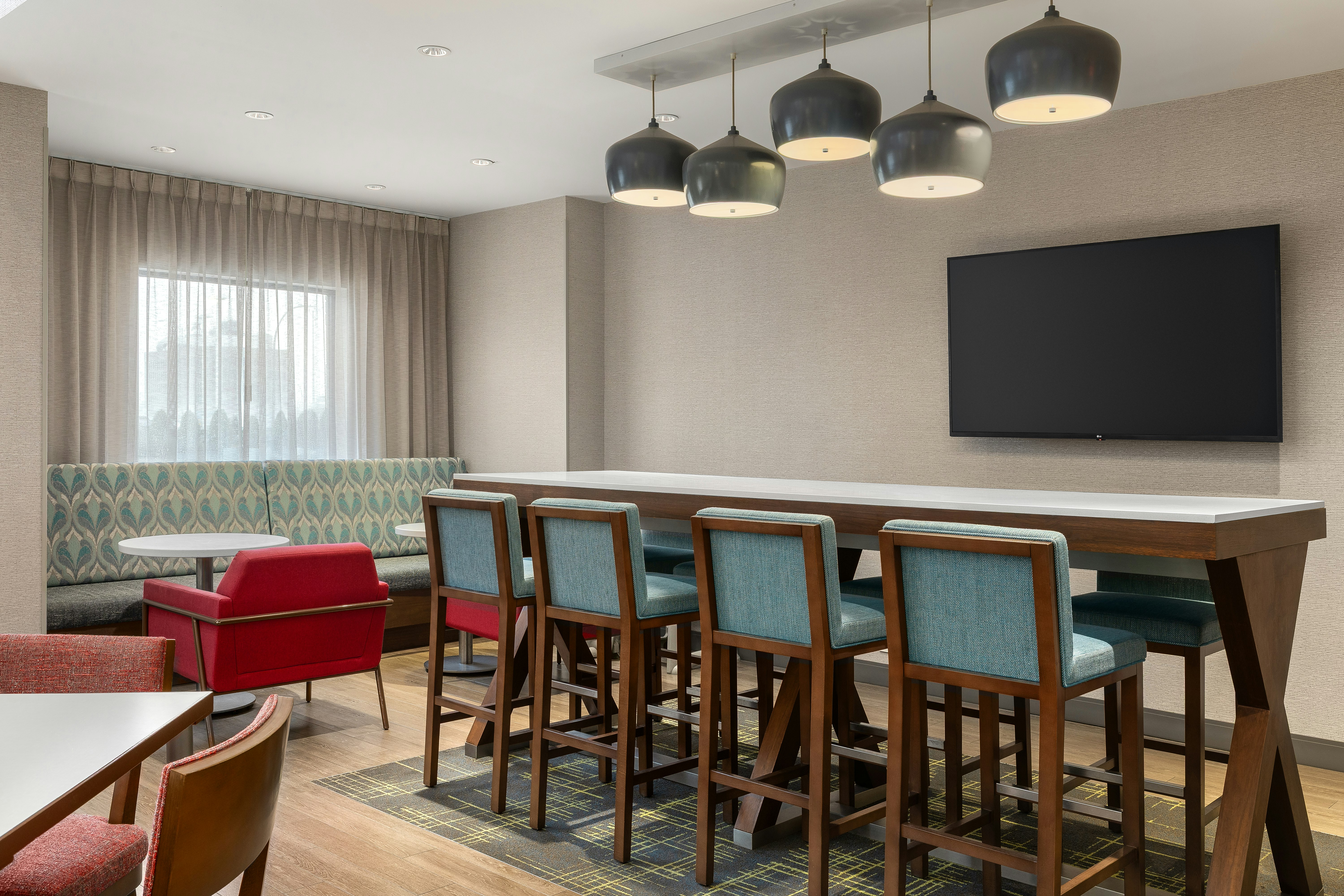 Hampton Inn and Suites by Hilton Montreal Dorval 18/23