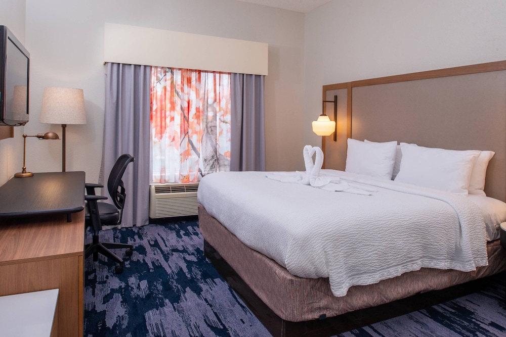 Fairfield Inn Suites By Marriott High Point Archdale 6/36