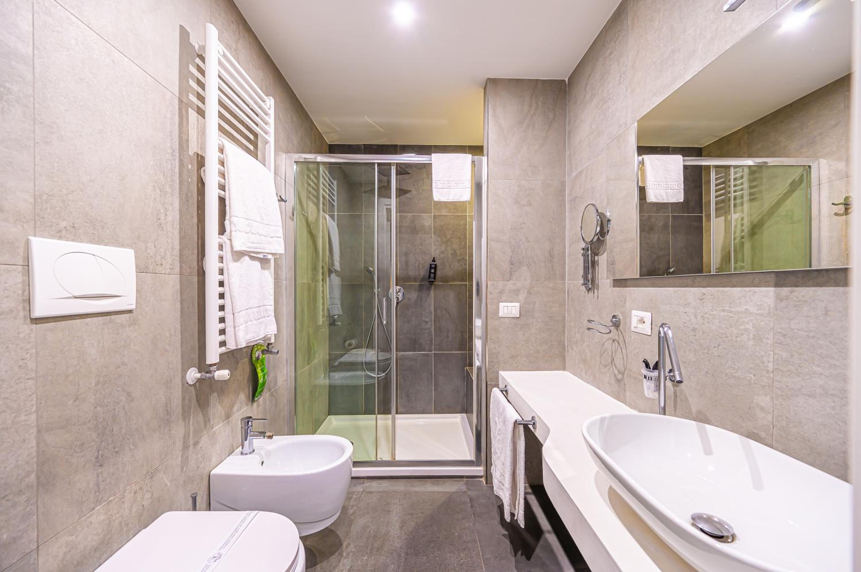 Four Rivers Suites In Rome 19/24