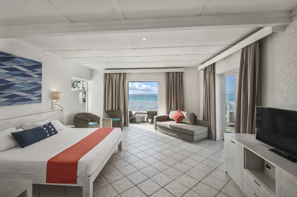 Astroea Beach Hotel 18/60