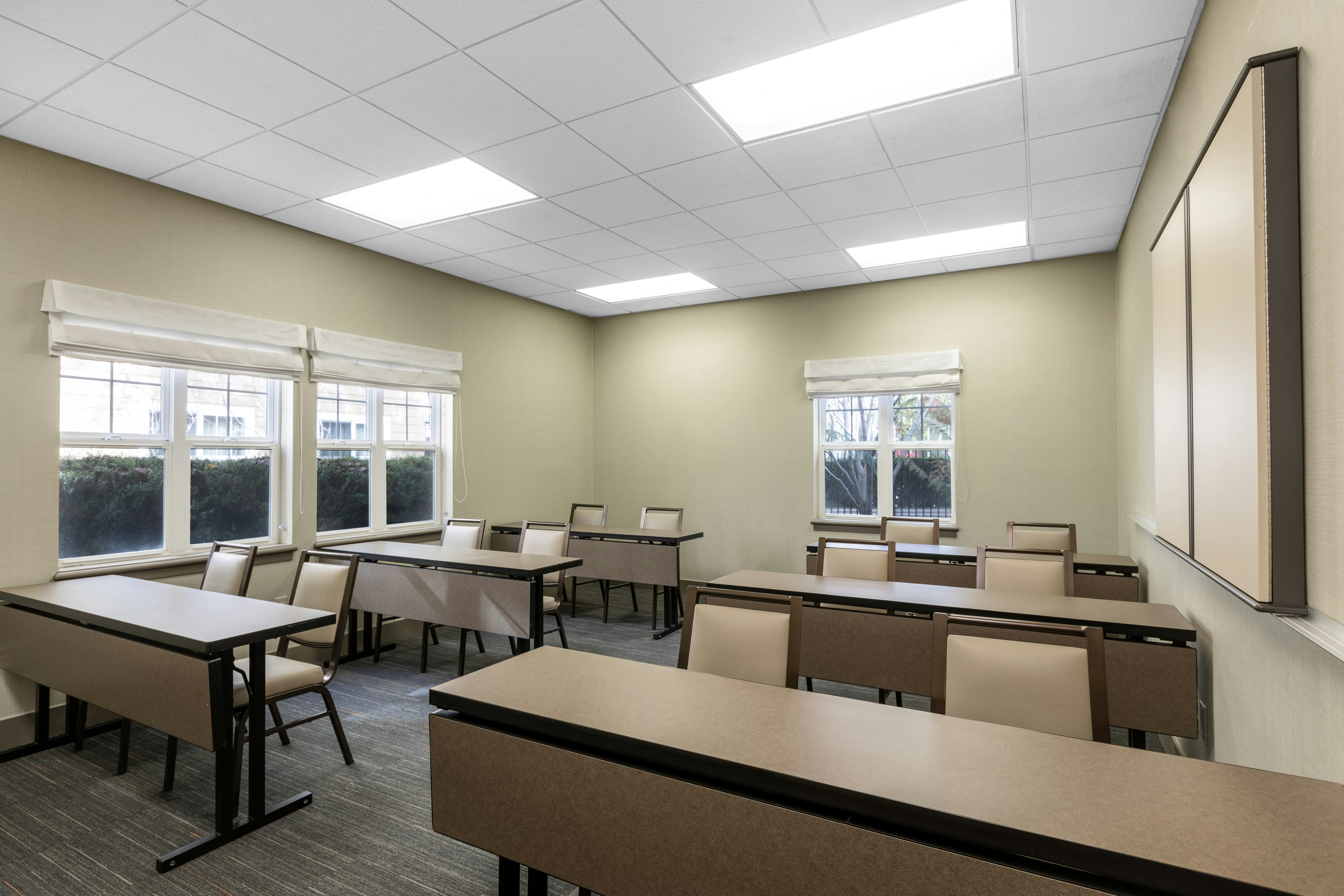 Homewood Suites By Hilton Newark-Fremont 21/25