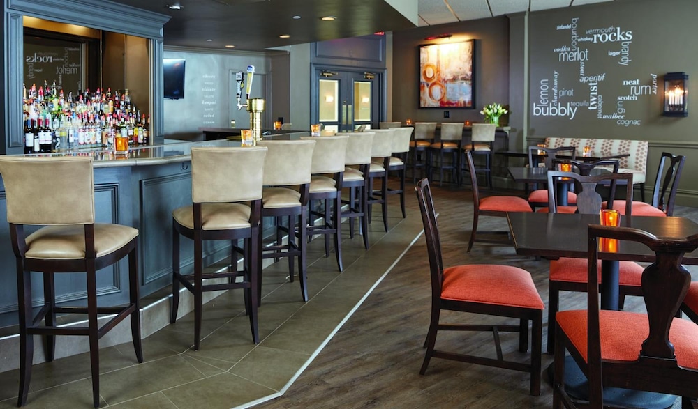 Ethan Allen Hotel 46/65