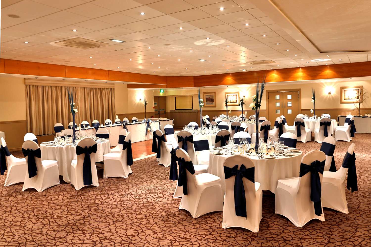 Manchester Altrincham Cresta Court Hotel 18/18