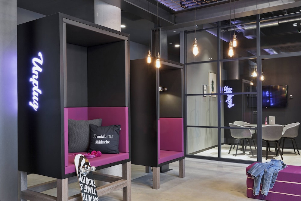 Moxy Frankfurt East 32/54