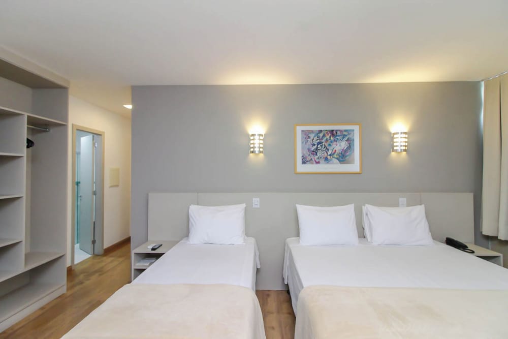 Coral Tower Trade Center Hotel 13/49