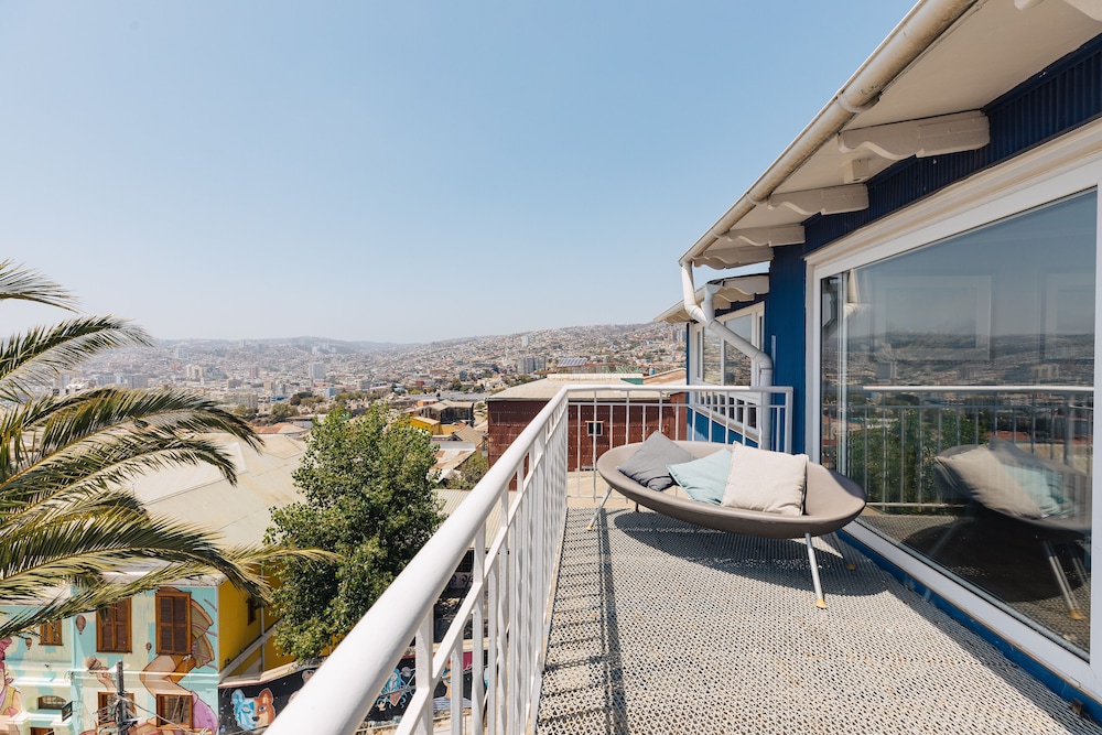 CasaBlu Hotel 4/46