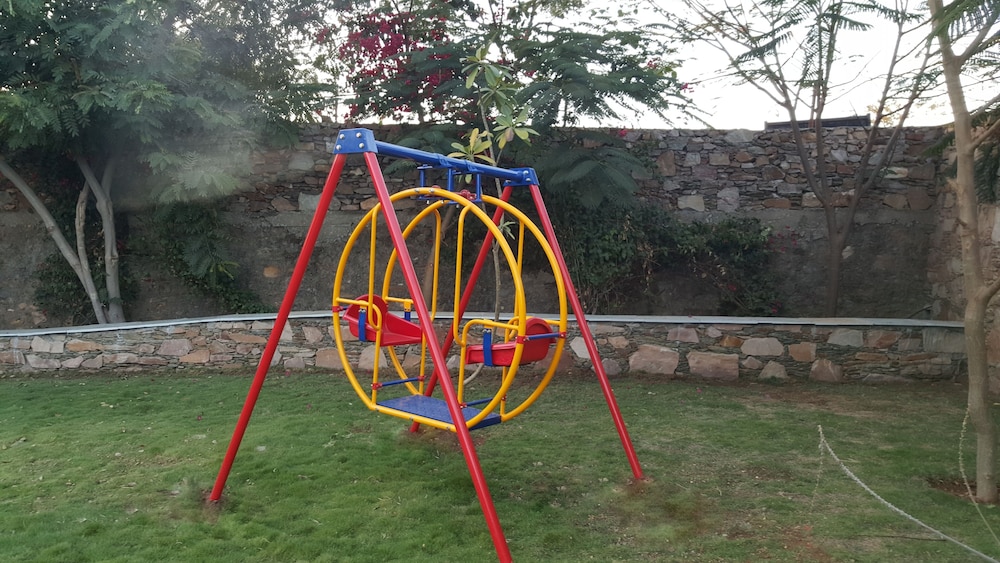 Tatsaraasa Resort and Spa Udaipur 20/40