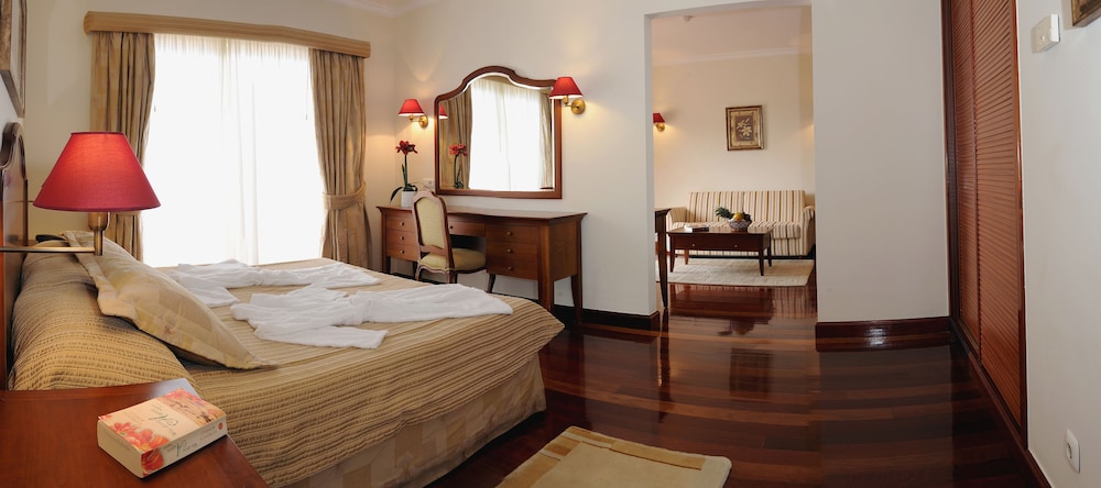 Ocean Gardens 9/50