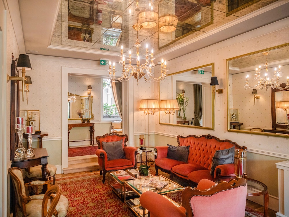 Ebel Boutique Hotel Tirana 28/50