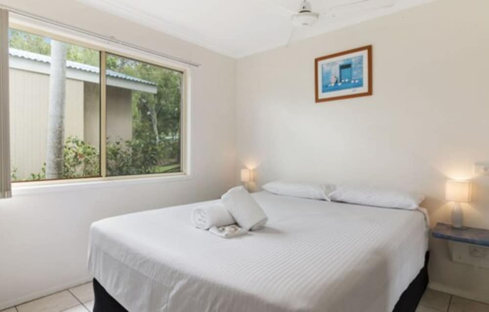 Economy, Studio, Cabin, Queen Bed