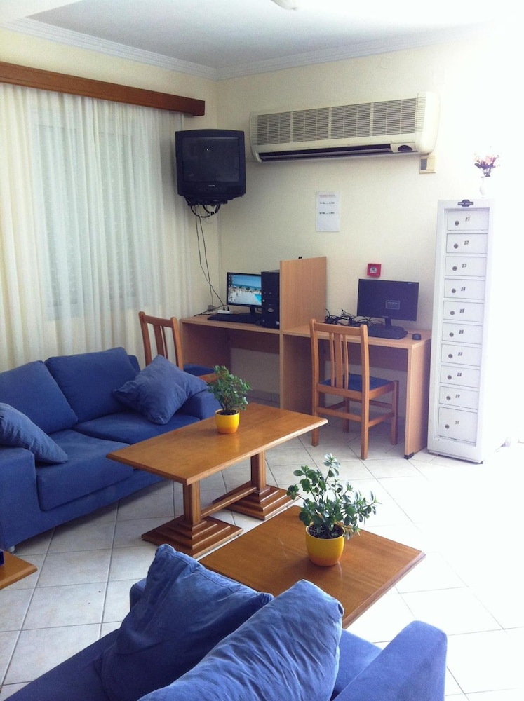 Andreolas Beach Hotel 13/33