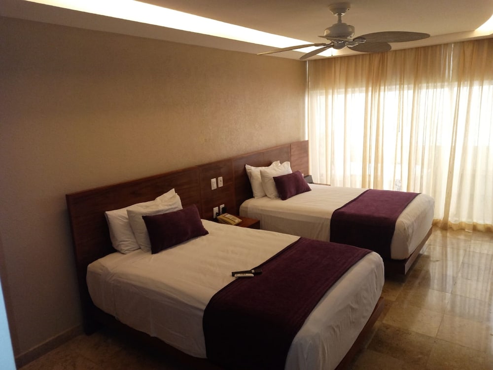 ELITE, SUITE, 2 DOUBLE BEDS