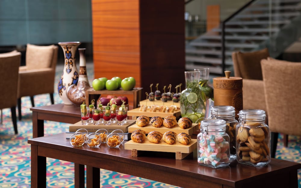 Renaissance Aktau Hotel 26/64
