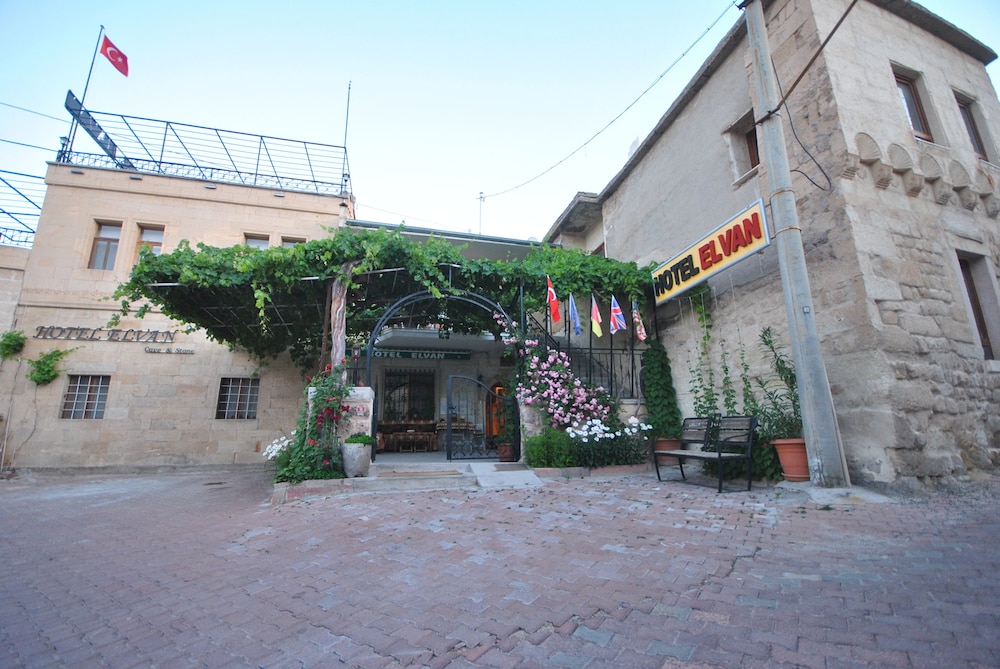 Hotel Elvan 4/50