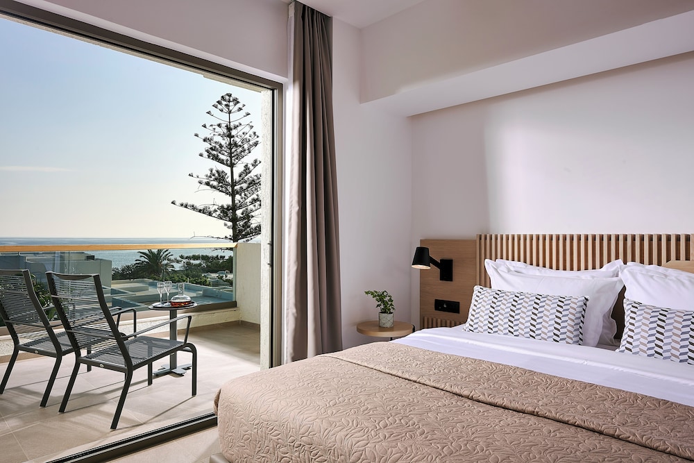 CHC Coriva Beach Hotel and Bungalows 10/75