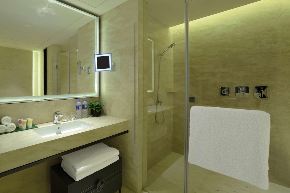 Hyatt Place Shenzhen Dongmen 17/79
