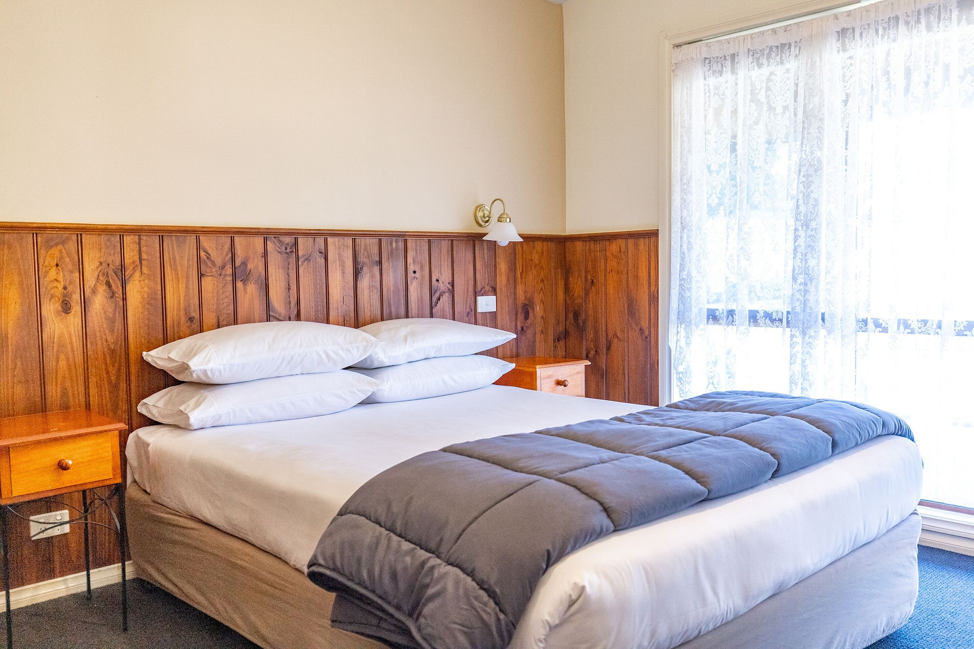 Spa, Cabin, 2 Queen Beds