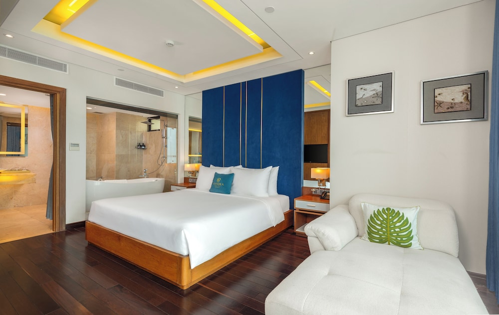 Suite, King Bed, Ocean Front