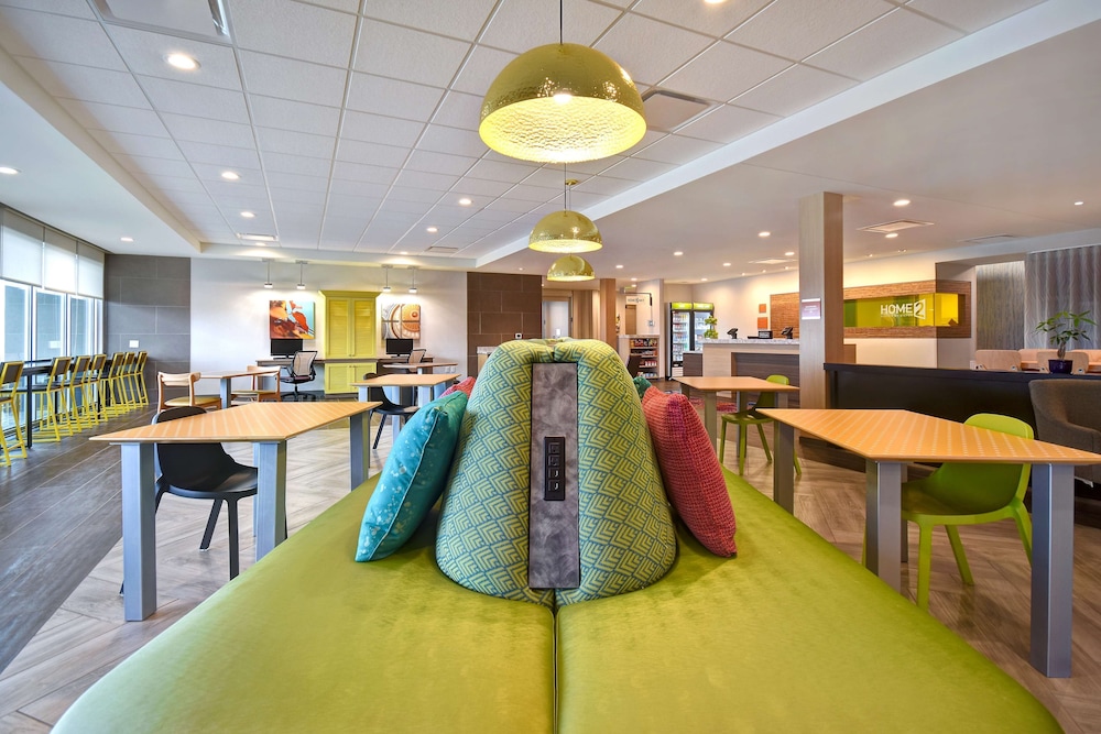 Home2 Suites by Hilton Eau Claire South 45/56