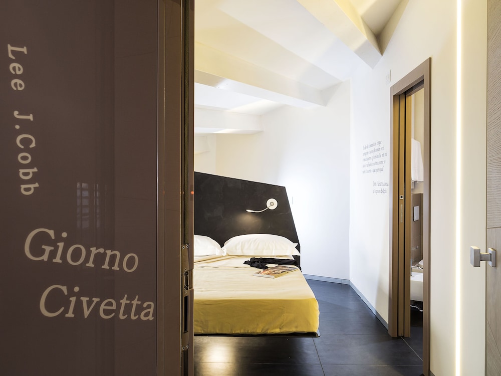 DUOMO SUITES & SPA 26/50
