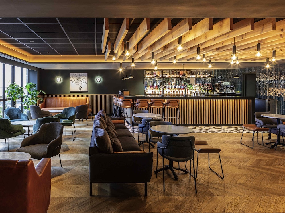 NOVOTEL BIRMINGHAM AIRPORT 54/66